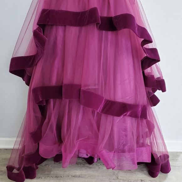 Mac Duggal Plum Velvet Trim 3D Floral Gown - US 4 - Picture 9 of 15